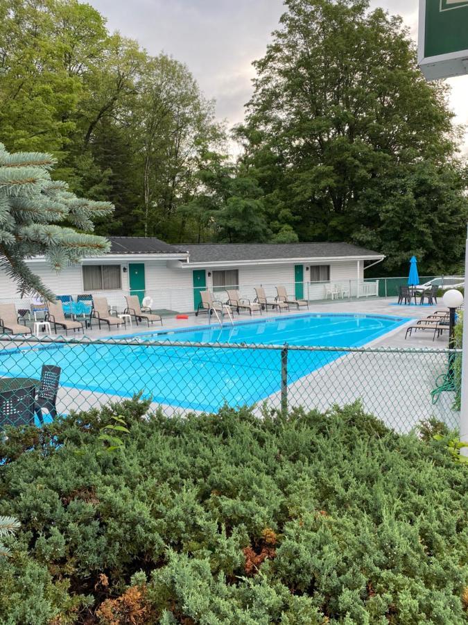 Brookside Motel & Cabins Lake George Exterior photo